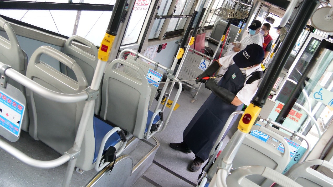 新北公車8月24日起全面恢復原班次，車輛仍將持續加密清消